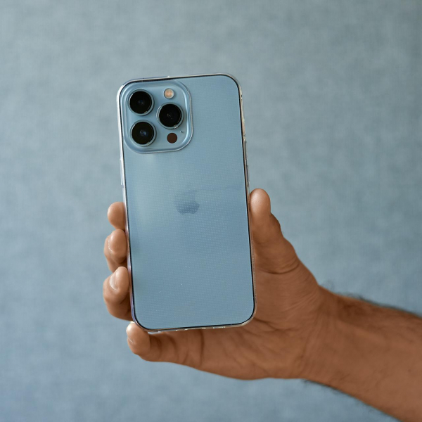 Силиконовый чехол WS для iPhone 12 / iPhone 12 Pro прозрачный