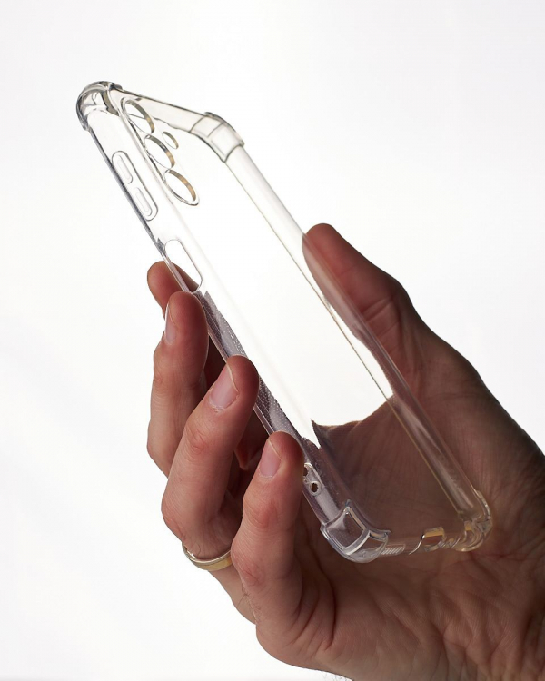 Силиконовый чехол WS SHOCKPROOF для Samsung A13 5G/A04S прозрачный