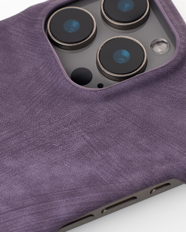 Чехол LEATHER Case для iPhone 15 Pro deep purple