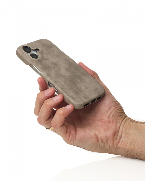 Чехол LEATHER Case для iPhone 16 natural titanium