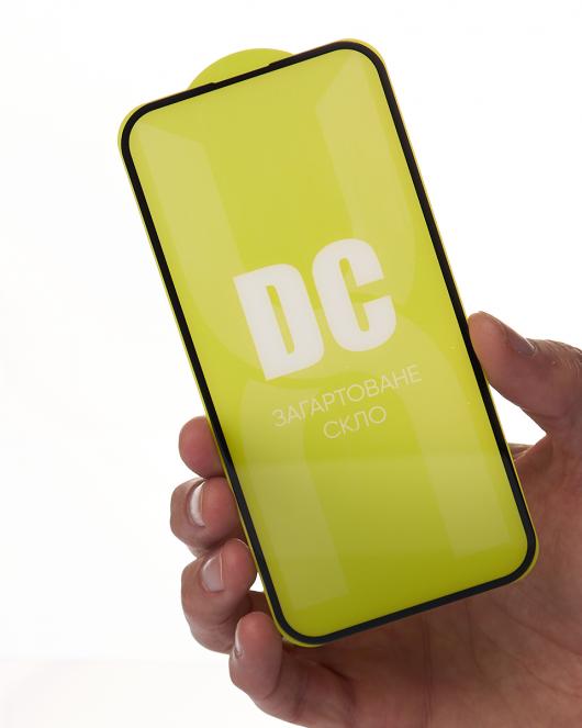 Защитное стекло DC для iPhone 15 черный