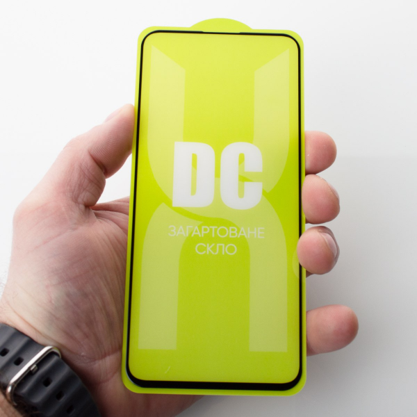 Защитное стекло DC для Motorola Moto G84 черный